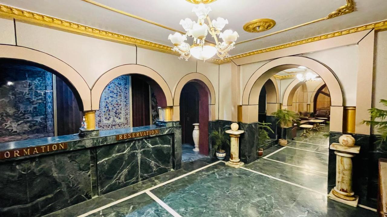 Hotel International Srinagar Dış mekan fotoğraf