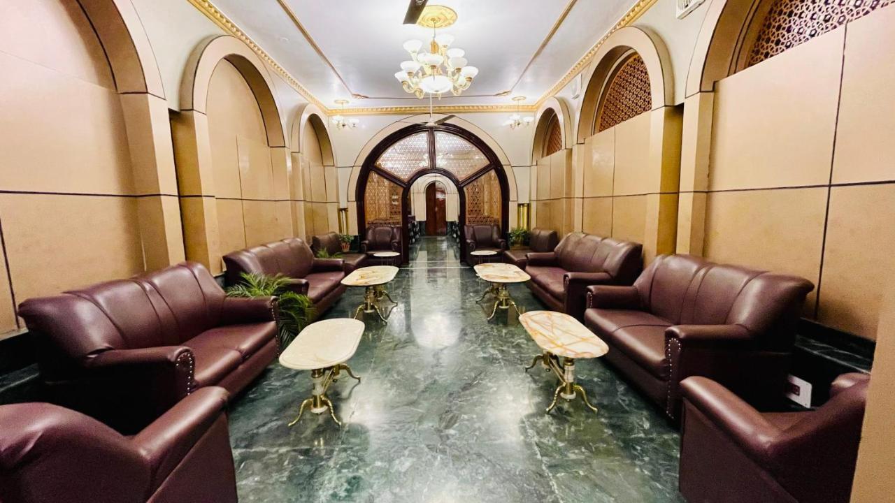 Hotel International Srinagar Dış mekan fotoğraf