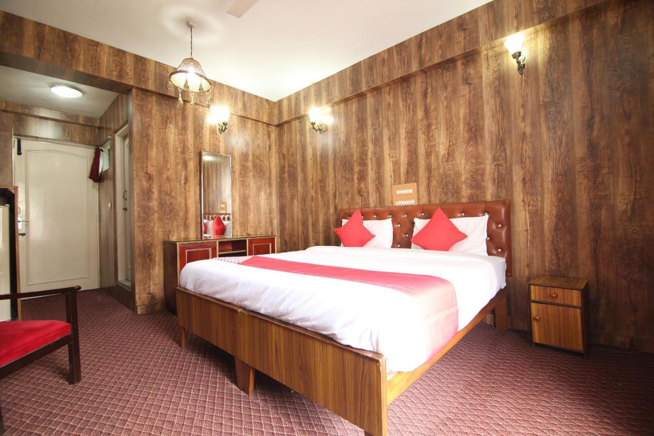 Hotel International Srinagar Dış mekan fotoğraf