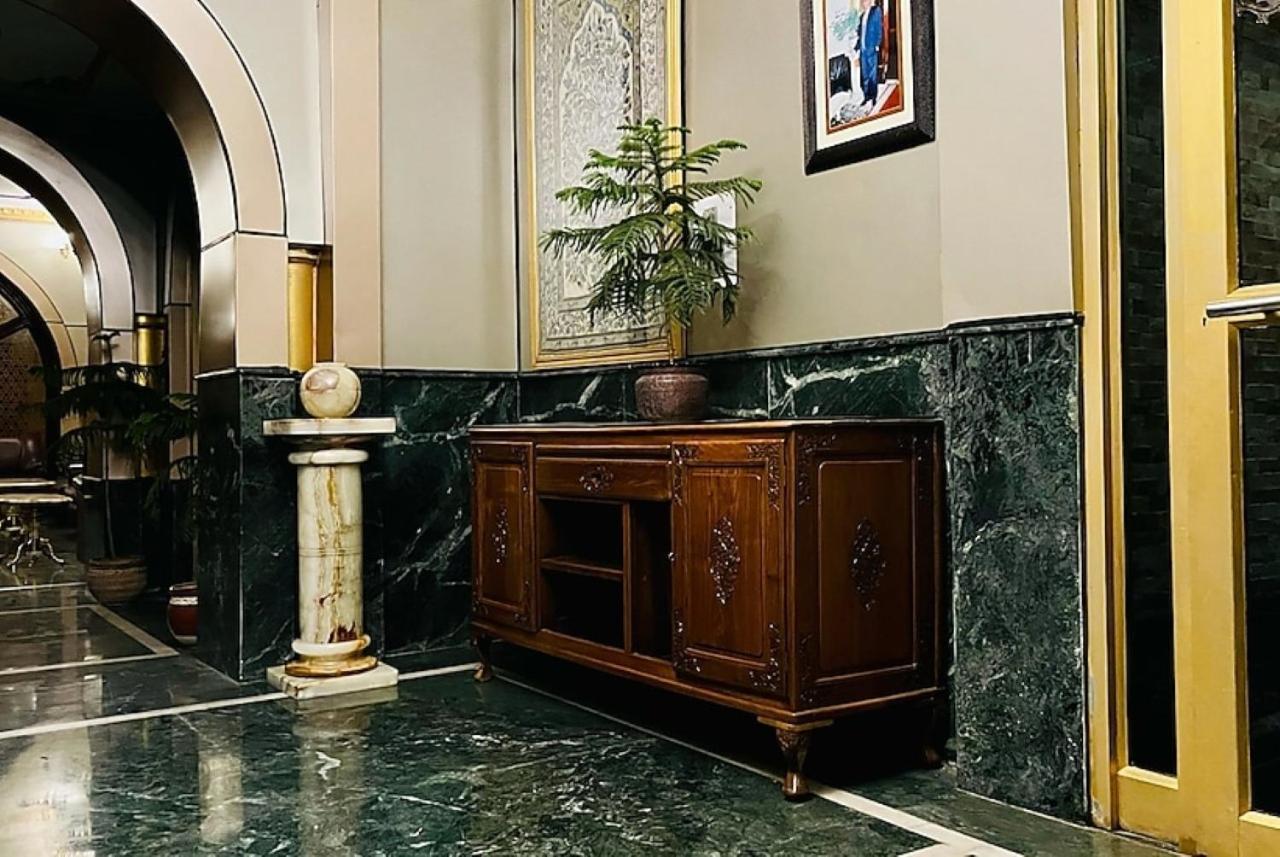 Hotel International Srinagar Dış mekan fotoğraf